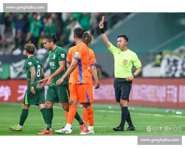 判罚争议引发广泛关注 体育公平性与裁判公正性再度成为焦点